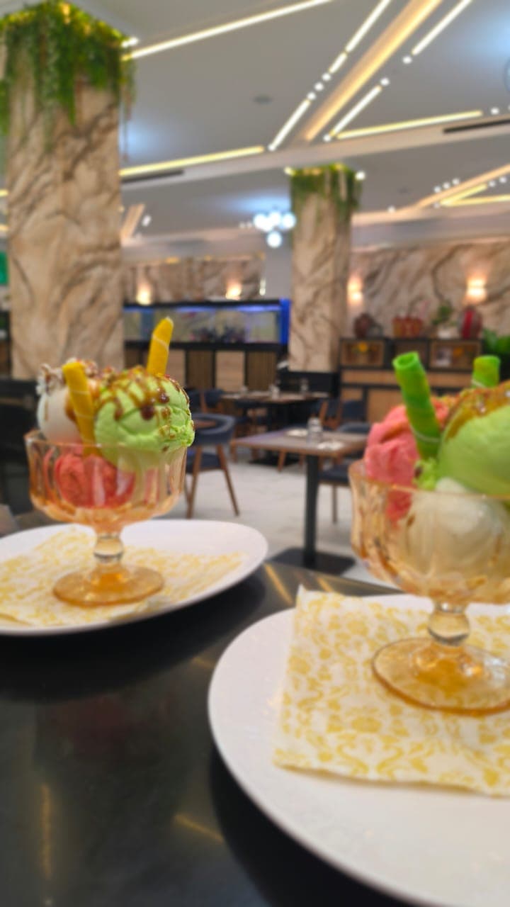 Coupes glacées servies en salle